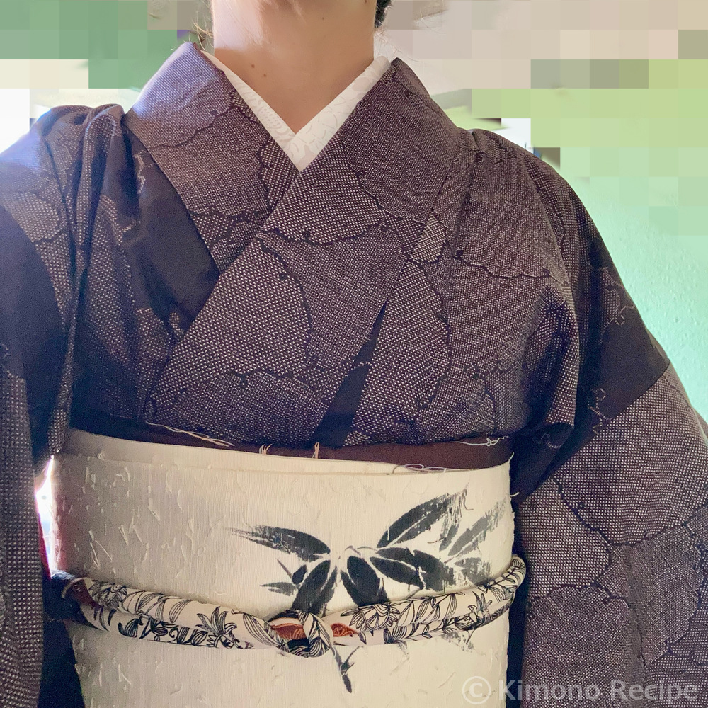 ✨ 新商品 【おまとめ着物】 名古屋帯 大島紬 No.1-￼3 おうち着物。 大島紬に、塩瀬の名古屋帯を合わせました。 帯揚げ